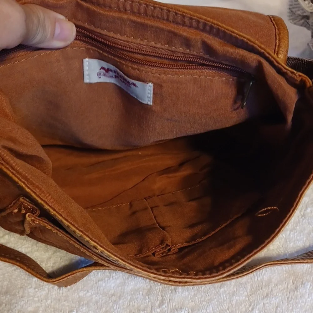 Arizona Jean Co purse crossbody handbag brown